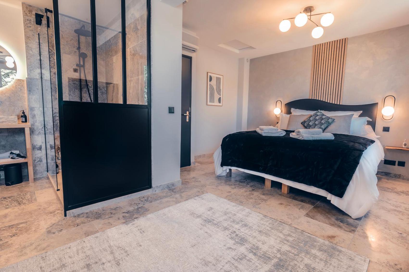 Les Suites De L'Etang Cucuron Exterior foto