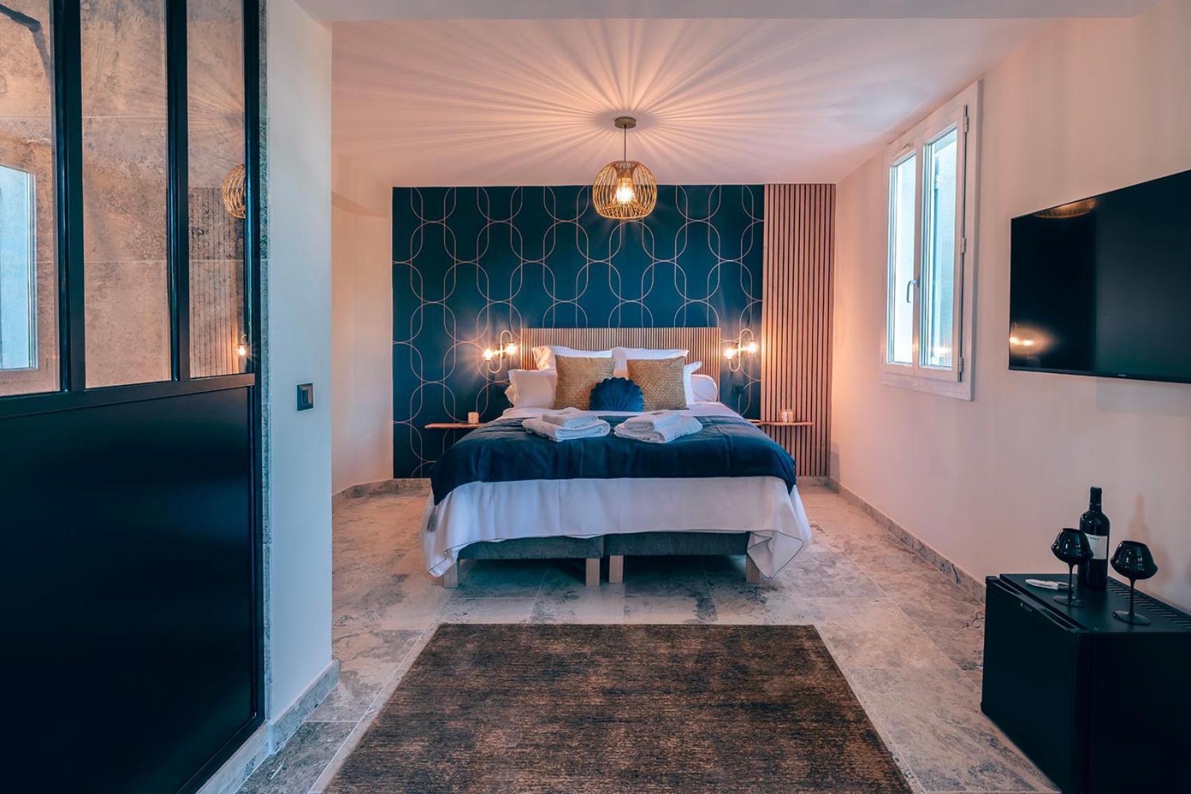 Les Suites De L'Etang Cucuron Exterior foto