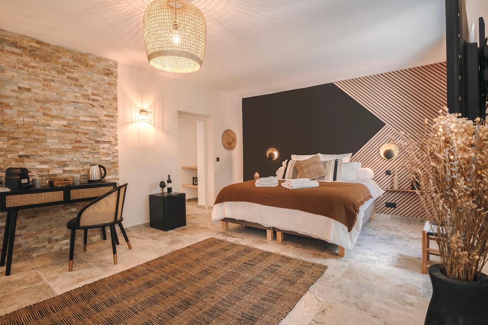 Les Suites De L'Etang Cucuron Exterior foto